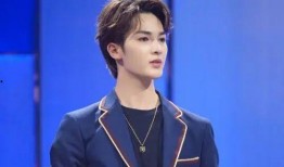 导演爆料朱正廷视频大全,朱正廷幕后花絮视频大公开